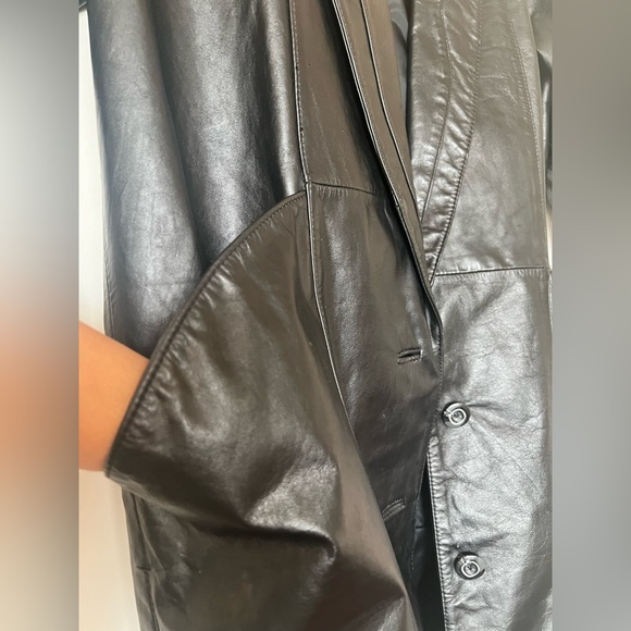 Wilsons Leather Womens Long Black Coat Shaw!
Collar Mid Length - Picture 3 of 17